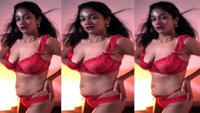 Tamil Hot Lavanya Manickam Bikini Dance Tease