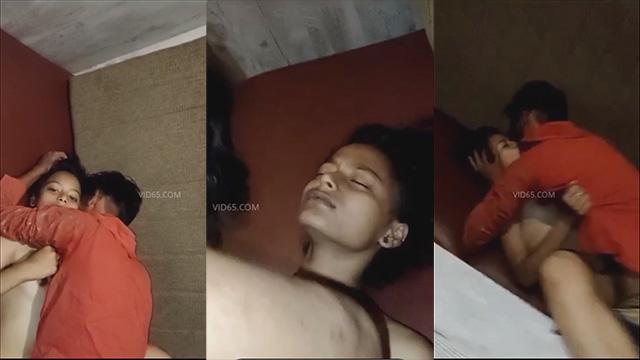 19yr College Girl Hot – Fucking With Lover